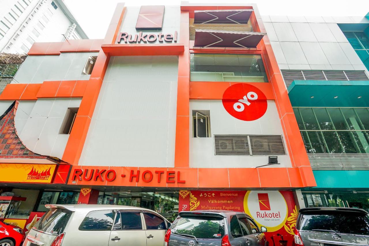 Oyo 277 Rukotel Near Rsu Adi Husada Undaan Kota Сурабая Екстериор снимка